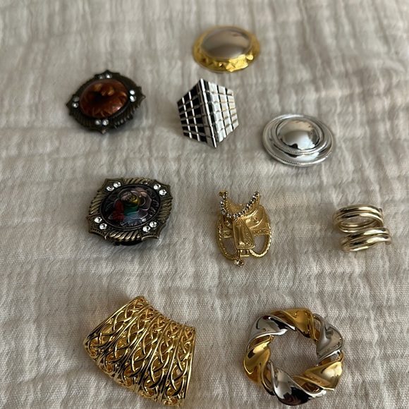 Vintage one of a kind brooches some are from West Germany - Picture 5 of 5